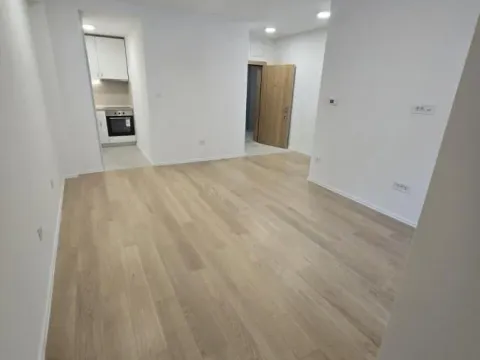 Izdavanje, dvosoban stan, 42m², Podbara, Novi Sad Sve Podlokacije - image 4