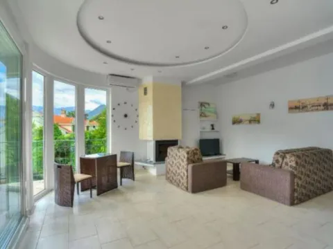 Prodaja, kuća, 358m², Kostanjica, Kotor - image 3