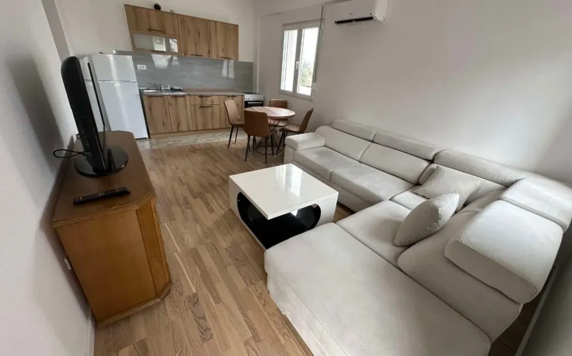 Izdavanje, jednosoban stan, 45m², Zabjelo, Podgorica