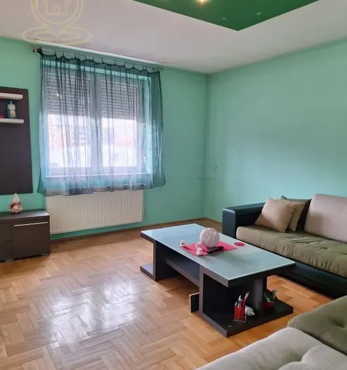 Prodaja, trosoban stan, 104m², Palilula, Niš