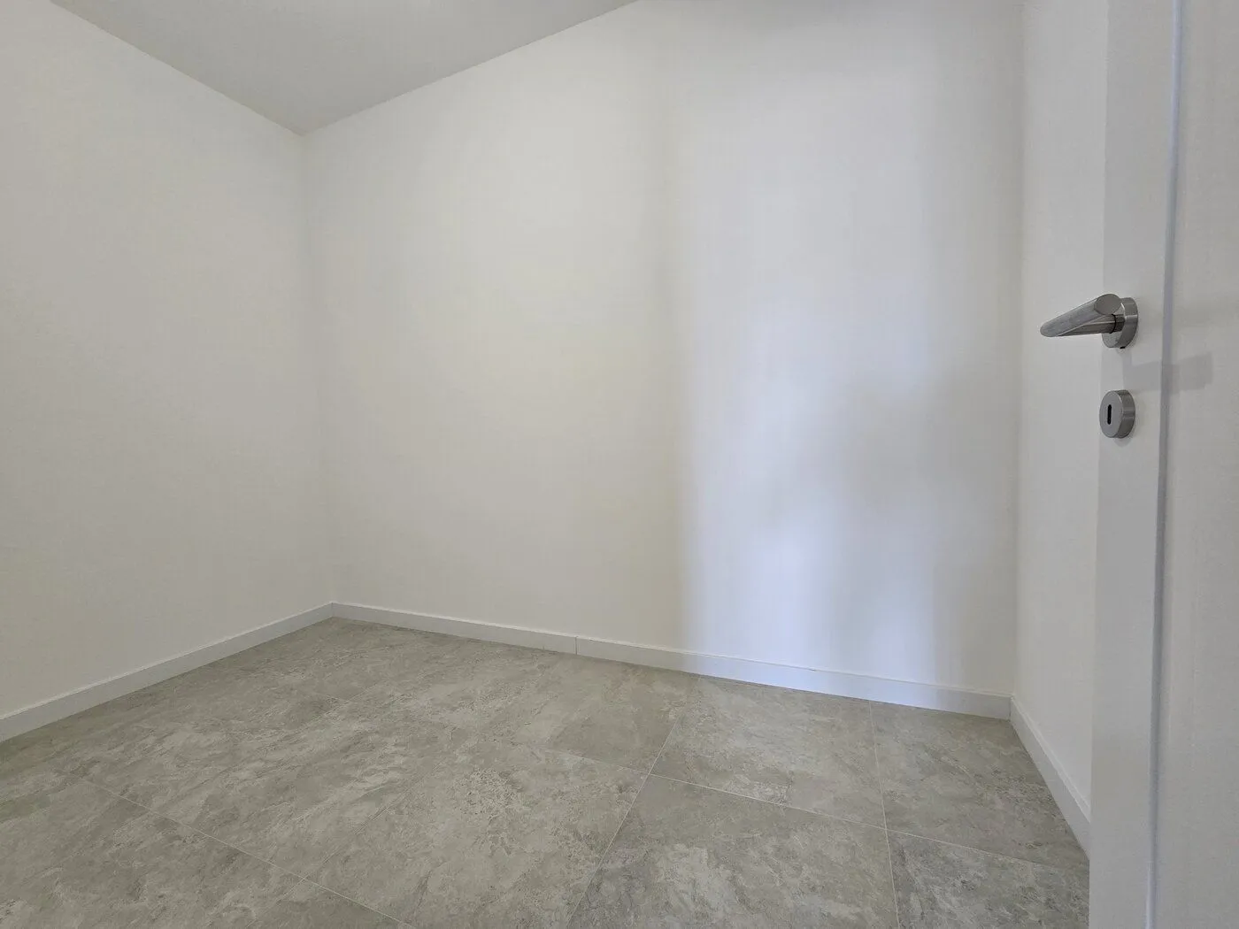 Rent, three bedroom apartment, 126m², Tološka šuma, Podgorica