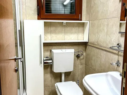 Rent, one bedroom apartment, 50m², Rozino, Budva - image 12