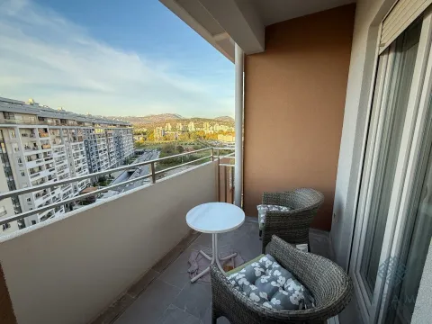 Izdavanje, dvosoban stan, 74m², Central Point, Podgorica - image 13