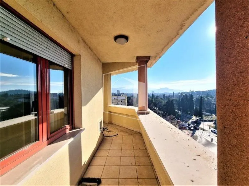 Prodaja, stan, 280m², Preko Morače, Podgorica