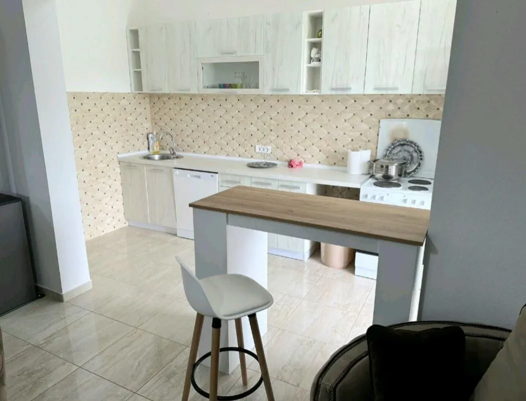 Rent, three bedroom apartment, 100m², Šušanj, Bar