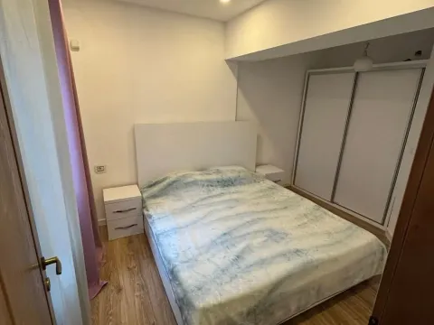 Izdavanje, dvosoban stan, 60m², Momišići, Podgorica - image 8