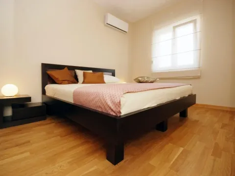 Rent, two bedroom apartment, 70m², City Kvart, Podgorica - image 15