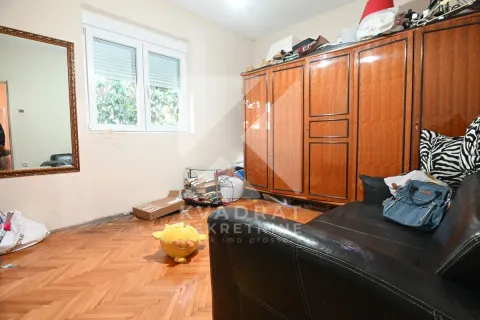 Prodaja, kuća, 276m², Masline, Podgorica - image 10