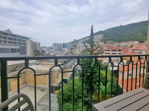 Prodaja, dvosoban stan, 69m², Centar, Budva - image 4