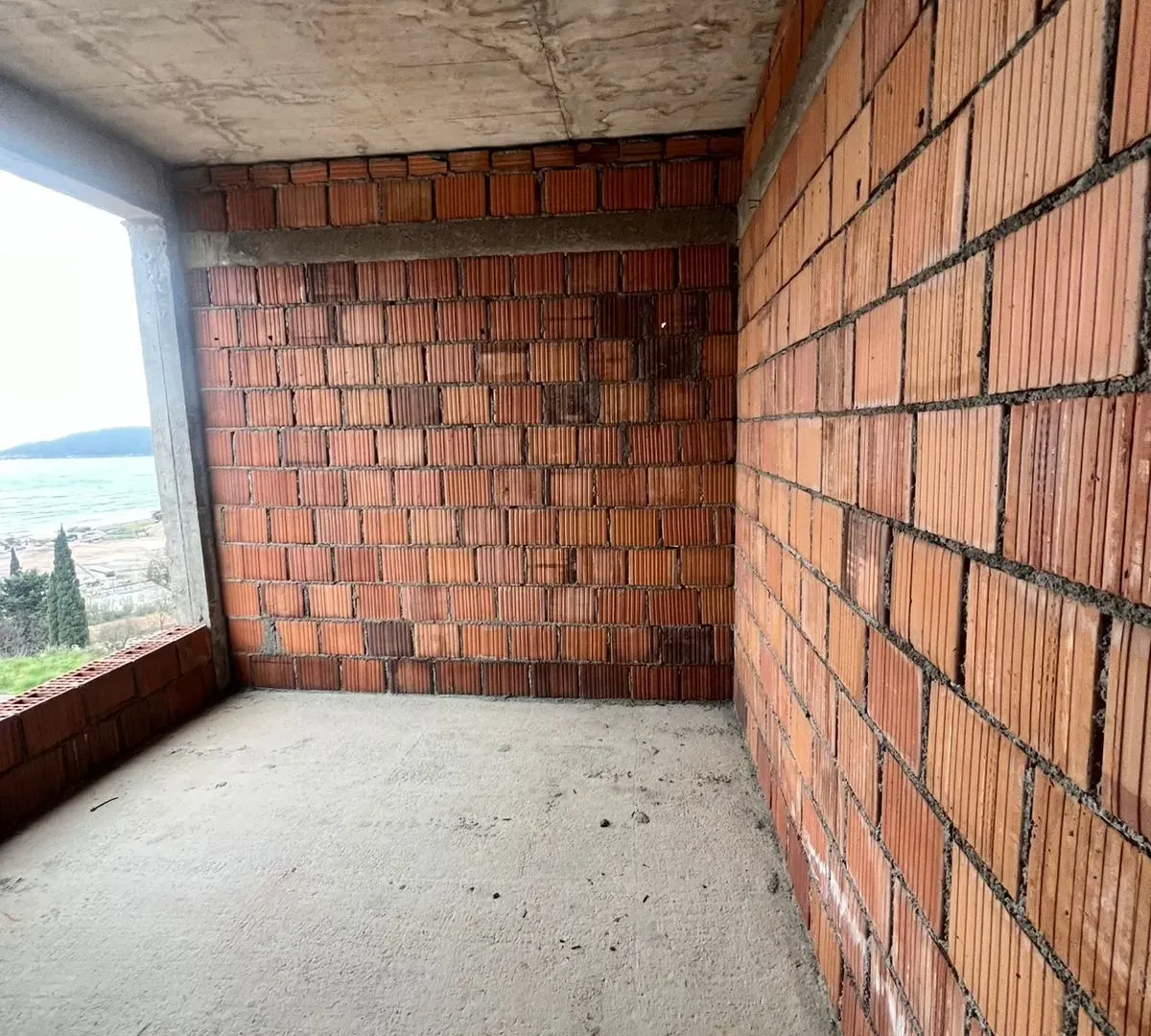 Sale, two bedroom apartment, 56m², Bečići, Budva