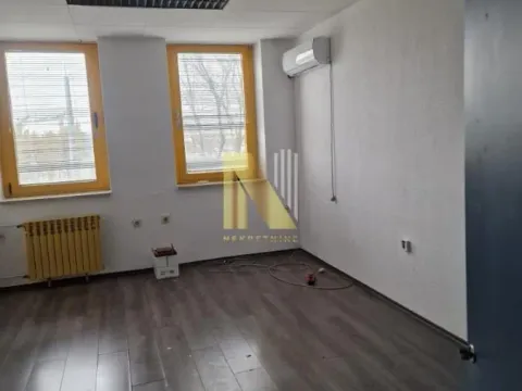 Rent, office space, 2158m², Klisa, Novi Sad Sve Podlokacije - image 8
