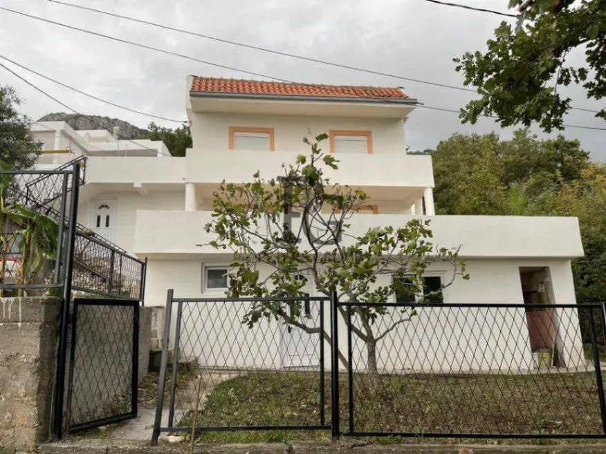 Prodaja, kuća, 203m², Sutomore, Bar