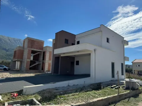 Prodaja, kuća, 196m², Bijelo Polje, Crna Gora - image 10