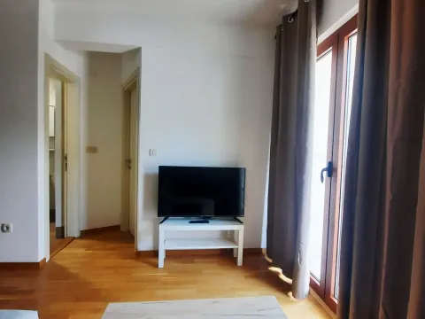 Rent, one bedroom apartment, 36m², Babin Do, Budva - image 2