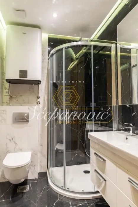 Sale, apartment, 159m², Crveni Krst, Beograd
