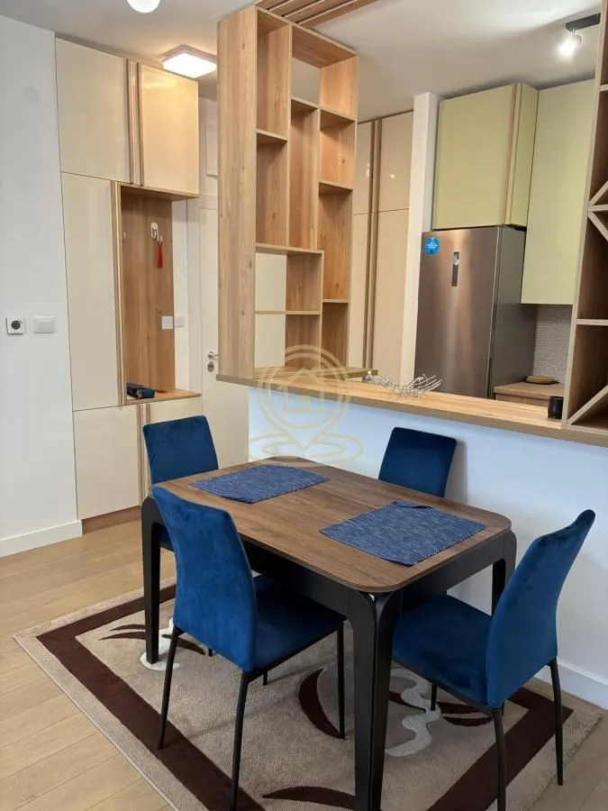 Izdavanje, trosoban stan, 50m², Zvezdara Sve Podlokacije, Beograd