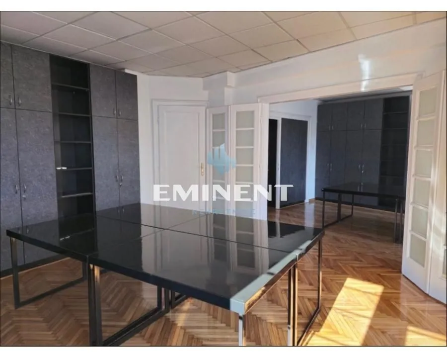 Rent, apartment, 135m², Stari Grad, Beograd