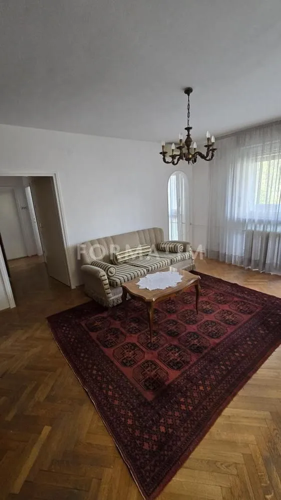 Izdavanje, dvosoban stan, 70m², Klinički Centar, Beograd