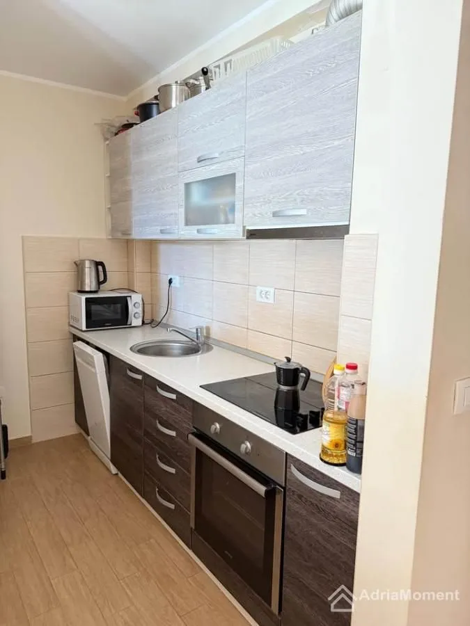 Sale, two bedroom apartment, 68m², Dobre Vode, Bar