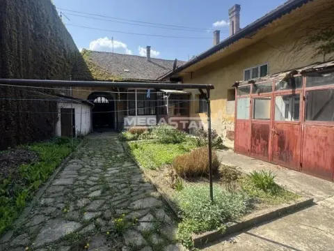 Prodaja, kuća, 312m², Centar, Pančevo - image 13