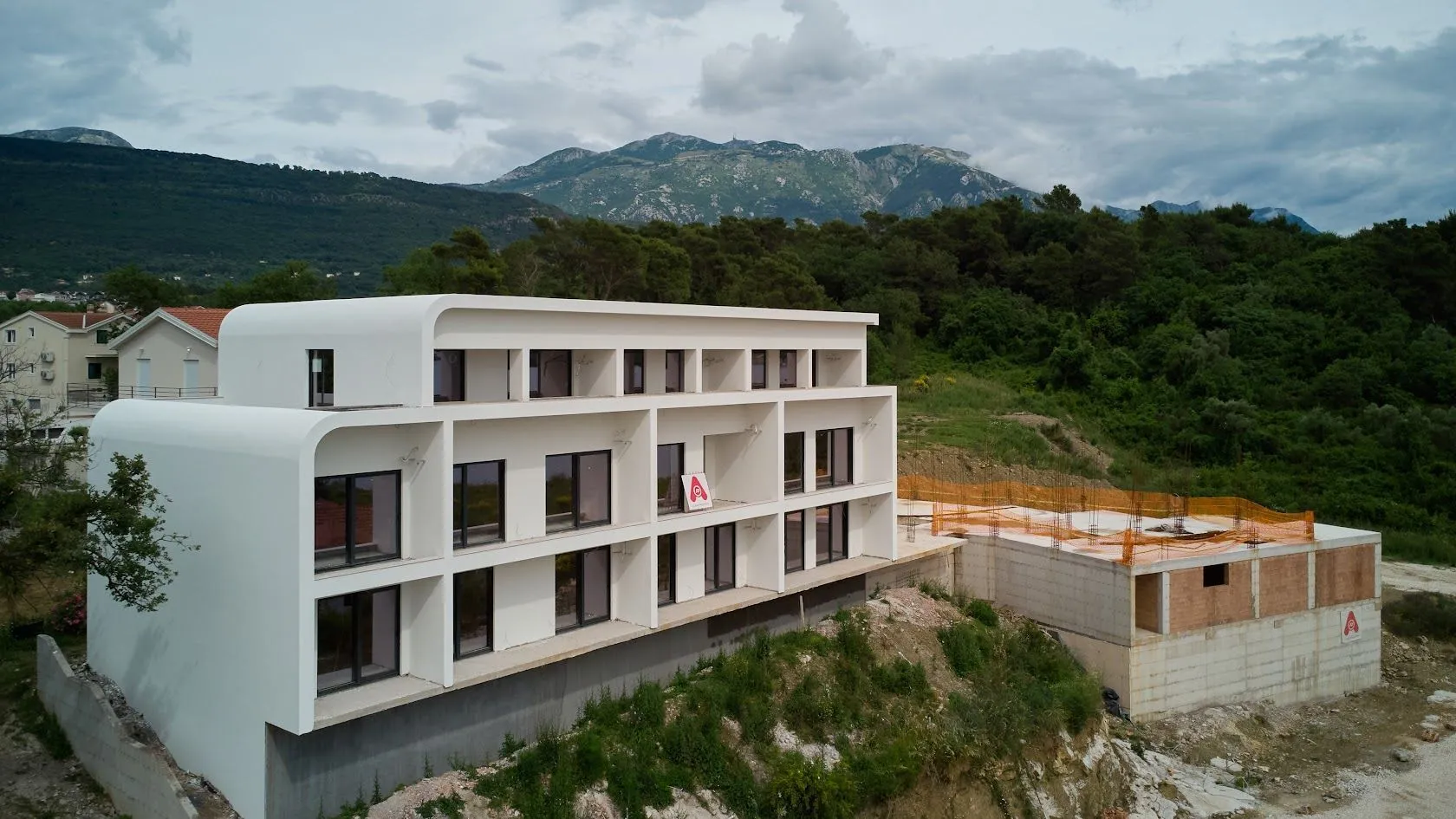Prodaja, dvosoban stan, 78m², Tivat, Crna Gora