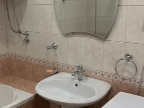 Izdavanje, trosoban stan, 106m², Preko Morače, Podgorica - image 19