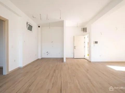 Sale, two bedroom apartment, 66m², Tivat, Crna Gora - image 4