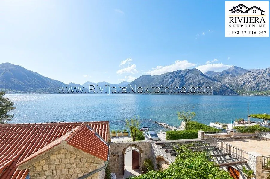 Sale, house, 450m², Dobrota, Kotor