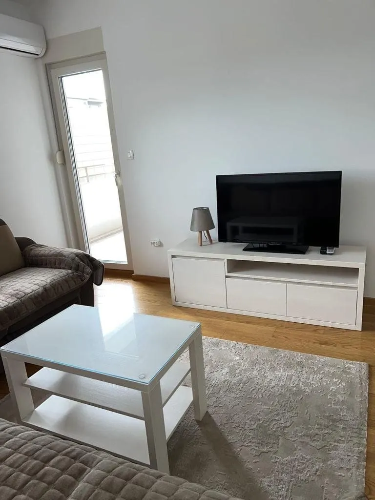 Rent, one bedroom apartment, 50m², Central Point, Podgorica