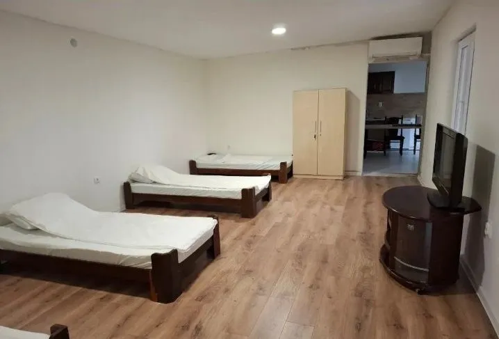 Izdavanje, kuća, 90m², Boljevci, Surčin