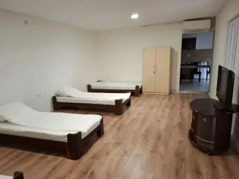 Izdavanje, kuća, 90m², Boljevci, Surčin - image 4