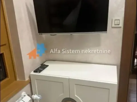 Izdavanje, trosoban stan, 60m², Južni Bulevar, Vračar Sve Podlokacije - image 12