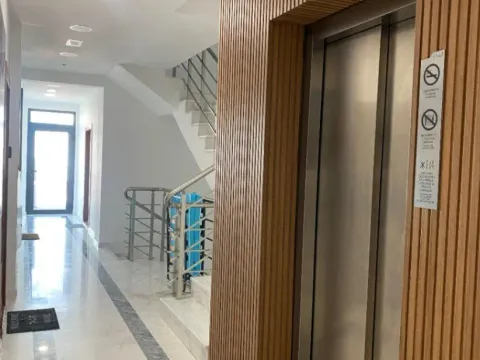 Sale, one bedroom apartment, 54m², Bečići, Budva - image 2