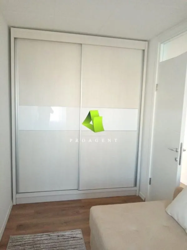 Izdavanje, trosoban stan, 70m², Medijana, Niš