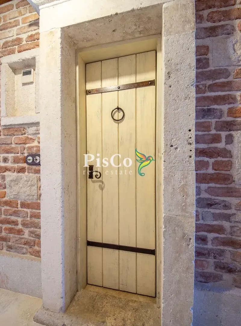 Rent, office space, 42m², Centar, Podgorica