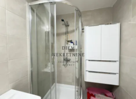 Izdavanje, dvosoban stan, 71m², Stari Aerodrom, Podgorica - image 10