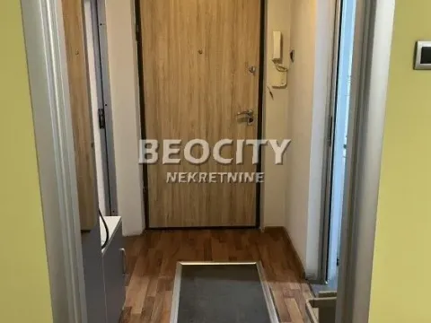 Izdavanje, poslovni prostor, 85m², Centar, Novi Sad - image 12