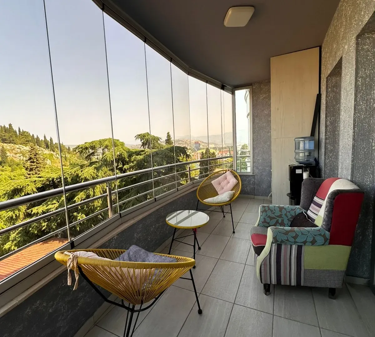 Izdavanje, dvosoban stan, 60m², Pobrežje, Podgorica