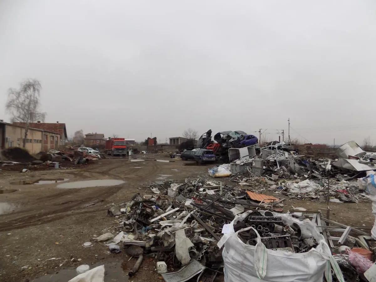Izdavanje, poslovni prostor, 200m², Paraćin, Srbija