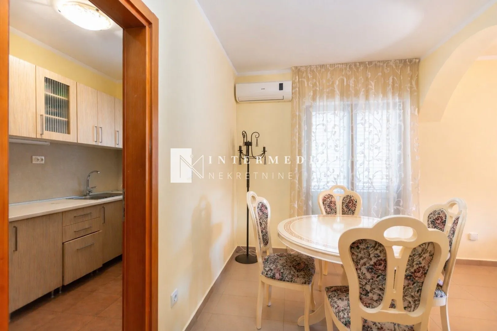 Prodaja, trosoban stan, 101m², Gomila, Herceg Novi