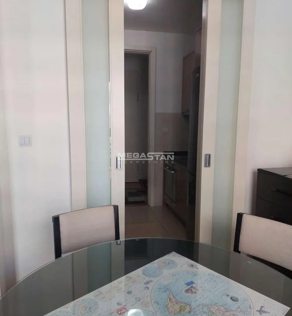 Rent, two bedroom apartment, 65m², Belvil, Beograd