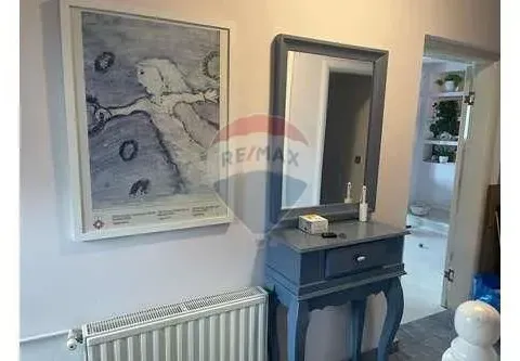 Izdavanje, kuća, 340m², Tološi, Podgorica - image 22