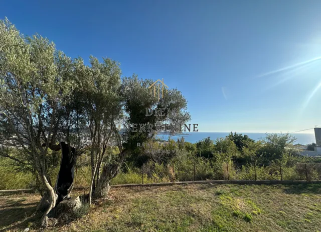 Sale, house, 270m², Šušanj, Bar