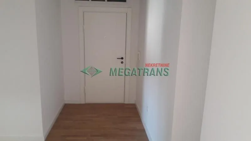 Prodaja, četvorosoban stan, 115m², Telep, Novi Sad Sve Podlokacije