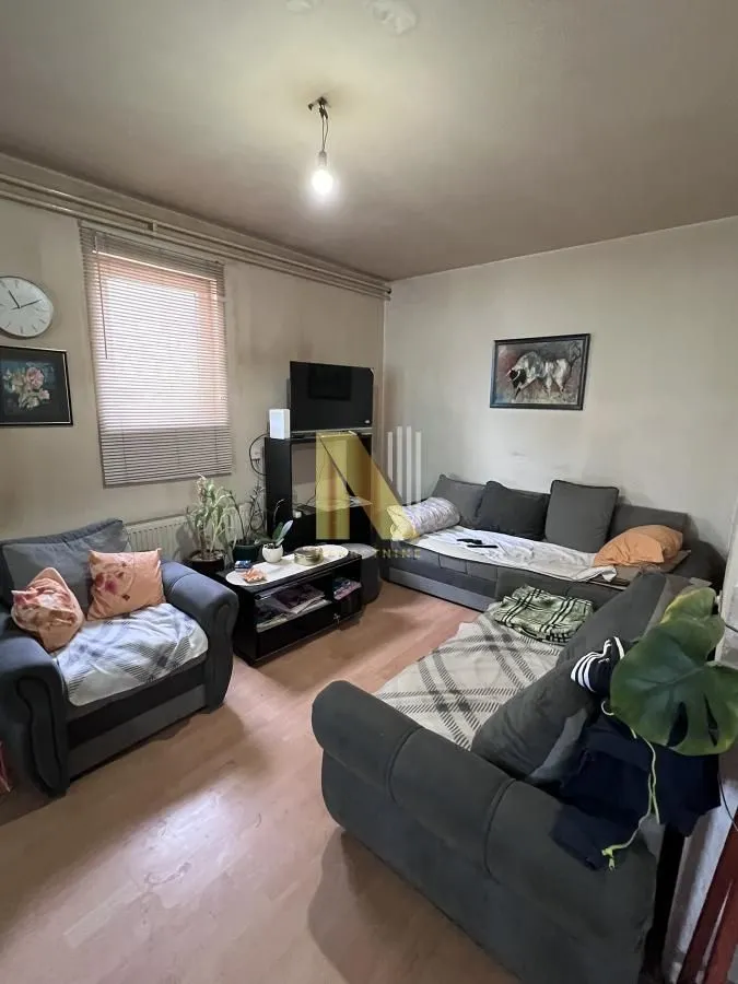 Prodaja, kuća, 330m², Veternik, Novi Sad Sve Podlokacije