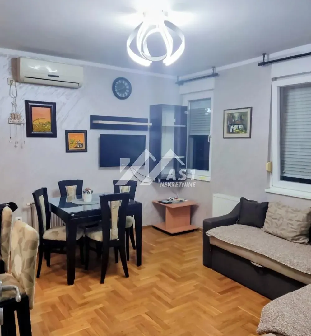 Izdavanje, trosoban stan, 55m², Novo naselje, Novi Sad