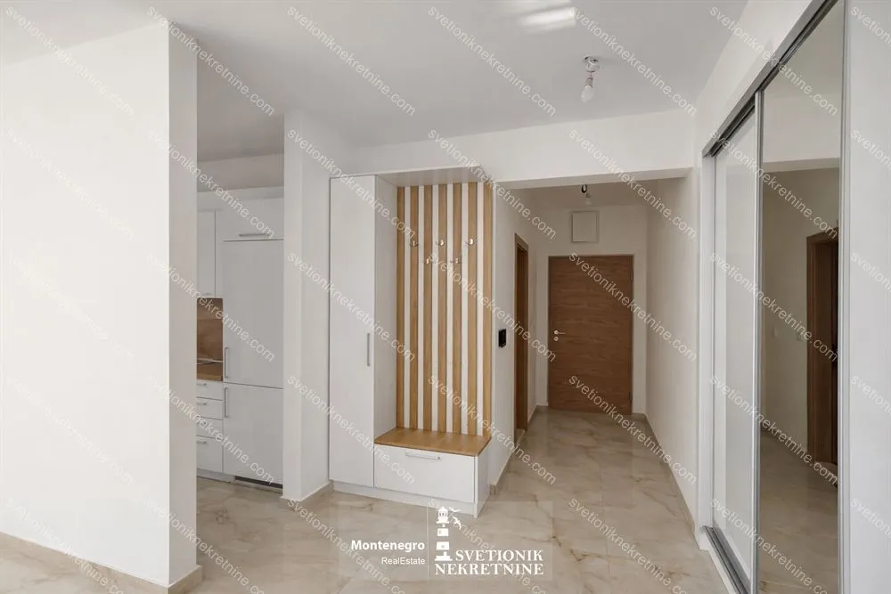 Prodaja, dvosoban stan, 87m², Baošići, Herceg Novi