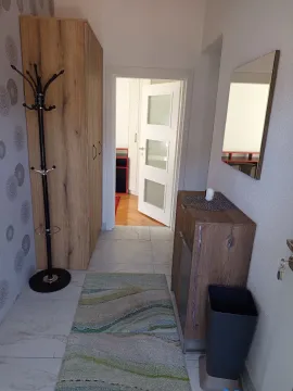 Izdavanje, dvosoban stan, 80m², Dalmatinska ulica, Podgorica - image 10