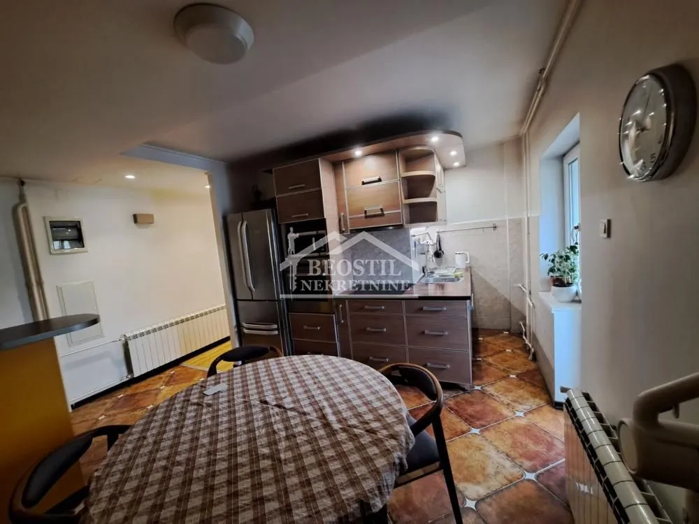 Izdavanje, dvosoban stan, 61m², Novi Beograd Sve Podlokacije, Beograd