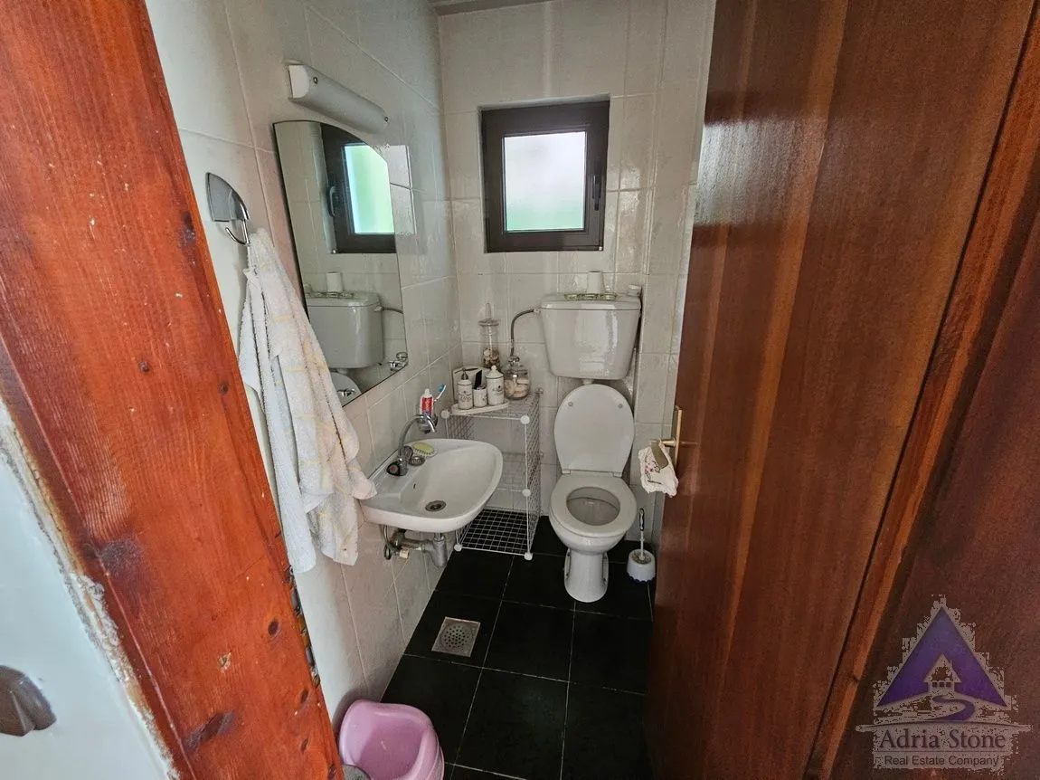 Prodaja, kuća, 225m², Seljanovo, Tivat